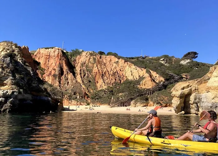 Avenida - Sunny Over The Marina 라고스